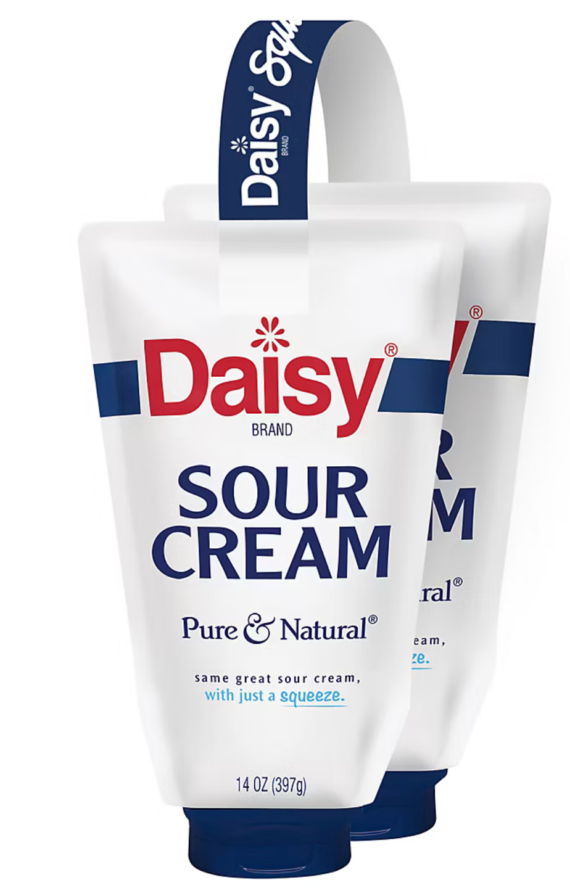 Daisy Brand Squeezable Sour Cream Pouches 14 oz - 2 CT